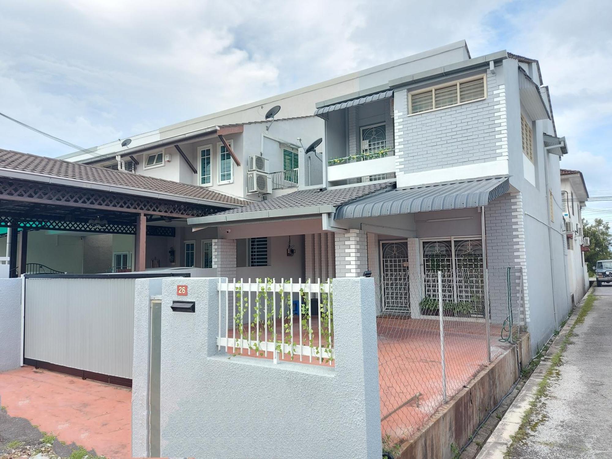 Rumah percutian Coz26 Bercham House Spacious Family 14pax 3parking Ipoh