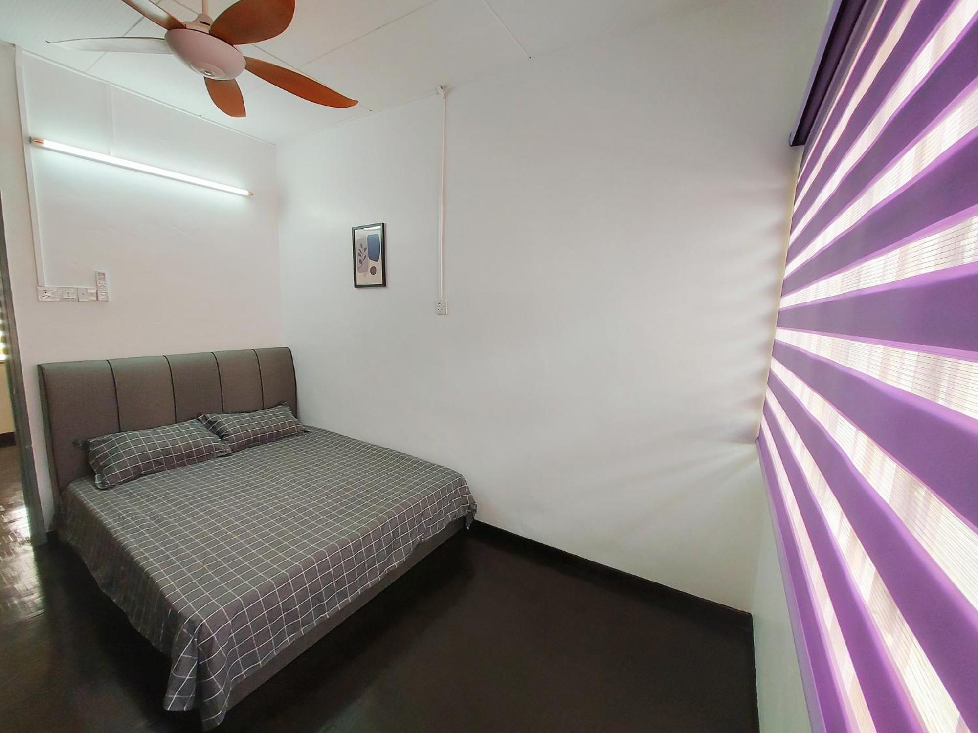 Coz26 Bercham House Spacious Family 14pax 3parking Rumah percutian