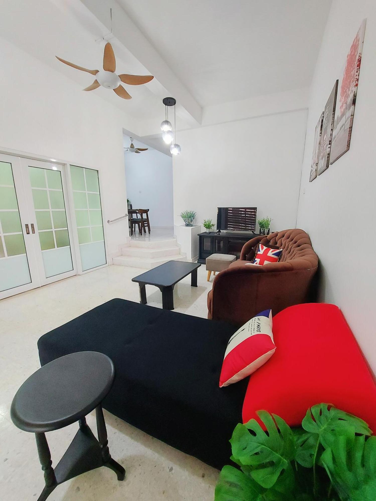 Coz26 Bercham House Spacious Family 14pax 3parking Rumah percutian *